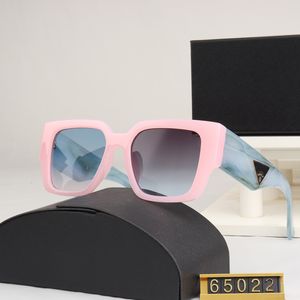 Occhiali da sole firmati Donna Uomo Occhiali da sole Marchio di lusso Moda Sport all'aria aperta UV400 Occhiali da sole Occhiali classici Occhiali unisex Escursionismo Viaggi Shades Alta qualità