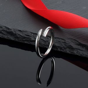 Lüks Tasarımcı Tırnak Yüzüğü Sterling Gümüş Bant Yüzükleri Erkek Gül Altın Jewlery Designer Kadınlar İçin At Nalı Halkası Kalp Çapraz Kalpler Günlük Sportif Yüzük Sevgililer Günü