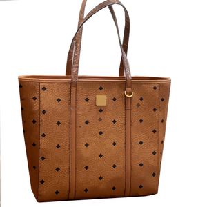 Luxury Woman Hand Bag Classics Vegetabiliska korg underarmspaket för kvinnor Messenger väskor Designer Pouch Fashion Purs High Copacity Travel Tote