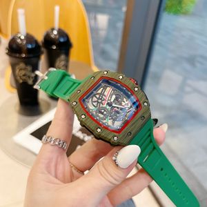 Verdadeira seis agulhas multifuncionais correndo segundo tempo constante caminhada, um relógio de moda masculino, equipado com movimento de quartzo importado, pulseira de borracha importada, diâmetro 44mm