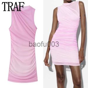 Casual klänningar traf rosa tull mini klänning kvinna mesh bodycon klänning kvinnor ärmlös semi ren korta klänningar för kvinnor ruched sommarklänningar j230619