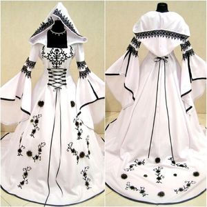 Renaissance Medieval Vintage Black And White Wedding Dresses 2019 Long Sleeve Embroidery Lace Appliqued Lace-up Back Gothic Bridal246u