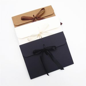 24x18x0,7cm Preto/Branco Papel Kraft Envelope Caixa de Presente Bolsa de Bolso de Papel Lenço Lenço Lenço de Seda Caixas de Embalagem