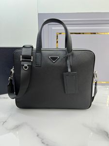 2VE368 new men's briefcase High-end custom quality handbag with cross-grain cowhide functional interior compartment This design is extremely practical