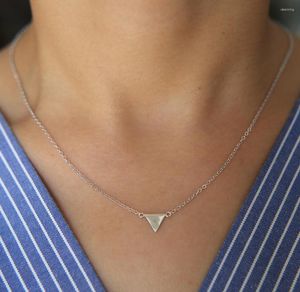 Kedjor triangelformade 925 sterling silverhänge halsband 2023 fest trendiga vintage smycken för kvinnor