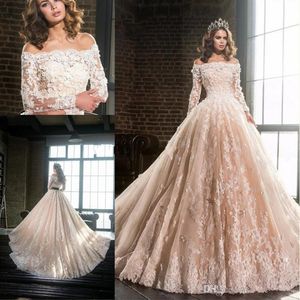 Vestidos De Novia 2017 Splendidi abiti da sposa A Line con maniche lunghe Tulle Appliques Abito da sposa Abito da sposa Corte dei treni2611