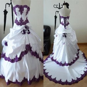 Gothic Purple and White Wedding Dresses 2019 Strapless Beads Appliqued Bodice Hand-made Rose Flowers A-Line Beautiful Bridal Gowns225W