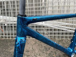 Bilbilsställen snabbare V3RS Frozen Color Carbon Road Bike Rame Frame Forskeat PostTheadSetClamp Sex färger kan väljas 230617