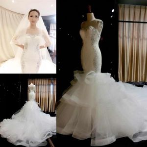 2019 Spose africane arabe indossano per la primavera autunno Abiti da sposa di lusso Abiti da sposa taglie forti con perline con vestibilità corsetto e svasatura309V