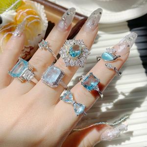 Cluster Rings Trendy Simulation Sea Blue Topaz Gemstone For Women 925 Stamp Silver Color Wedding Finger Party Jewelry Gift