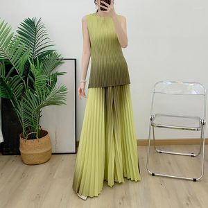 Women's T Shirts Pleated Tank Top Wide Leg Trousers Gradient Set Summer Women's Fashionable Sleeveless Two Piece Loose Size