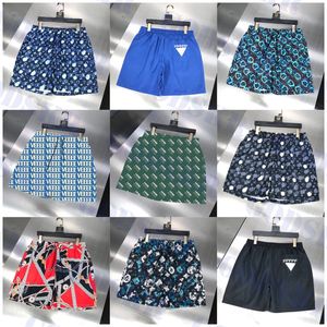 Shorts de grife masculinos com letras Jacquard Calças esportivas ao ar livre Calções de banho Streetwear Roupas masculinas