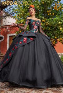 Czarna puszysta spódnica księżniczka quinceanera sukienki z iluzją długie rękawowe gillter applique pras vestido de 15 quinceaneras Negro