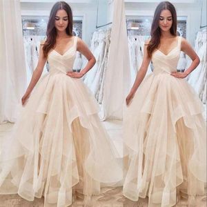 Country New Cheap A Line Wedding Dresses Summer Beach Spaghetti Straps V Neck Ruffles Tiered Tulle Plus Size Ball Gown Formal Brid302z
