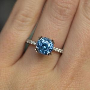 Klusterringar Personlighet Prong Set Four Round Blue Zircon Opening Ring Women's 925 Stamp Wedding Jewelry Party Gift