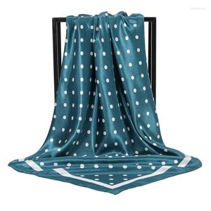 Sciarpe Sciarpa elegante in raso per le donne Sciarpe al collo con fazzoletto a pois moda 90 90 cm Scialli quadrati Bohemia Wraps 2023 Hijab