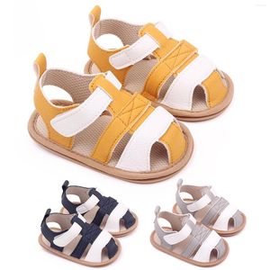 Tênis First Walkers bebê infantil meninos meninas nascidos verão oco tênis macio antiderrapante bonito praia sandálias romanas sapatos rasos casuais