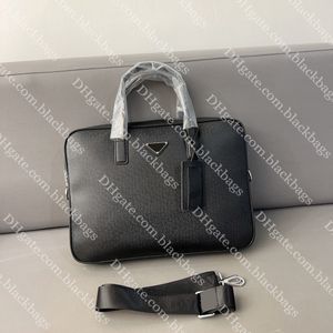 Klassisk triangelportföljdesigner Laptop Bag For Men Black Leather Computer Shoulder Bag Luxury High Quality Business Bortkyror