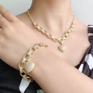 Stift broscher kubik zirkoniume hjärthänge halsband armband smycken set elegant CZ kostym smycken 230619