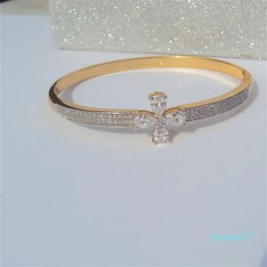 Design 24 K Yellow Gold Cubic Zircon Cross Flower Macrame Armband Women