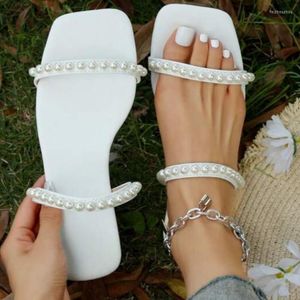 Sandały Kobiety Faux Pearl Decor Podwójny pasek płaski lato na świeżym powietrzu moda na plażę slajdy swobodne eleganckie buty biurowe