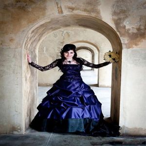 Vintage Victorian Gothic Plus Size Long Sleeve Wedding Dresses Sexy Purple and Black Ruffles Satin Corset Strapless Lace Bridal Go311a