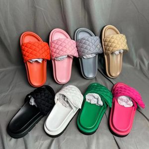 Damen Herren Hausschuhe rosa schwarz weiß grün Flamme Designer Frau Mann Outdoor Sandale Slide Herren klassische Perlen Slipper Leder Gummi Sandalen flacher Schuh Strand Slides