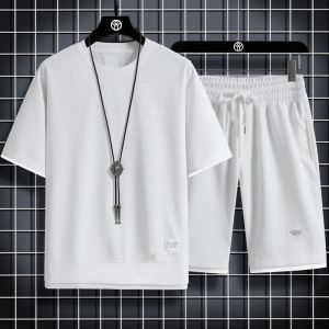 Summer T -shirt Tvådelt linnetyg Tshirt och Shorts Set Mens Sports Suit Fashion Kort ärm Tracksuit Men Suits