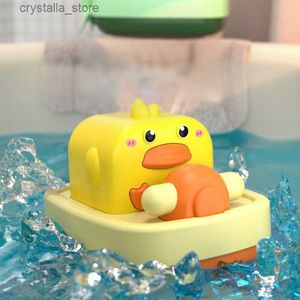 Baby Bath Toy Shower Clockwork Swimming Children Play Water Yacht Little Yellow Duck Bathing Vasca da bagno Giocattoli per Kid L230518