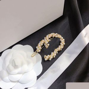 Hårklipp Barrettes Kvinnor Brand Letters Designer för Fashion Lady Jewelry Accessories F027 Drop Delivery Hairjewelry Dhisl