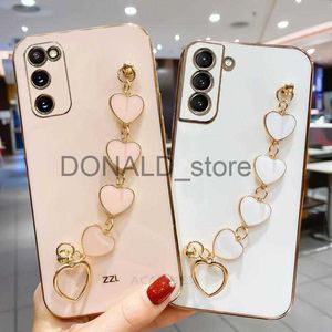 Mobiltelefonfodral Fashion Plating Love Heart Armband Chain Case för Samsung Galaxy S22 S21 S20 FE Plus Ultra 5G 2022 Band Cover On S 22 21 20 S10 J230620