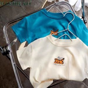 TシャツベイビーかわいいショートスリーフTシャツ夏100％綿の男の子と女の子の子供の韓国のカジュアル漫画Tシャツ230619