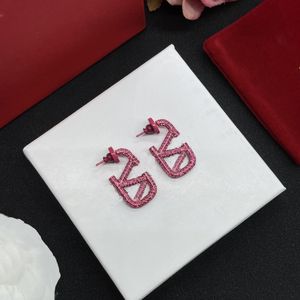 Letter V Metal Logo örhängen Stud Crystal Earing Women V Earring Luxury Designer Pearl Women Jewelry Orecchini 442222