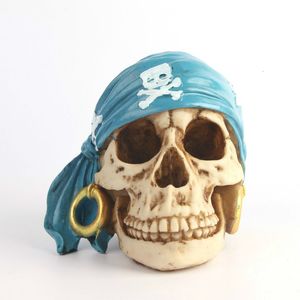 Gartendekorationen BUF-Schädel-Statue mit blauem Turban, Kunstharz, Kunsthandwerk, Piratenstil, Heimdekoration, Skulptur, Halloween-Party-Dekoration, Ornamente, Geschenke 230620