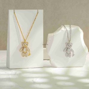 Collane con ciondolo HECHENG New Bear Neckle per le donne Gioielli di moda Orso Ciondolo Neckle Design Pave Setting Zircone Gioielli in rame J230620 all'ingrosso