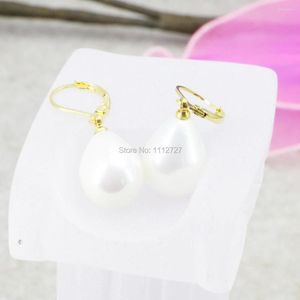 Kolczyki Dangle Shining Natural White Shell Pearl Ear Eardrop Water Tears Drop Wedding Kobiety Dziewczęta Prezenty Biżuteria Making Design 12x16mm