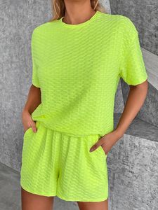 Kvinnors träningsdräkter Kvinnor Shorts Set Ladies Short Sleeve Crew Neck T-shirt med elastisk midja Summer outfit fluorescerande grönt