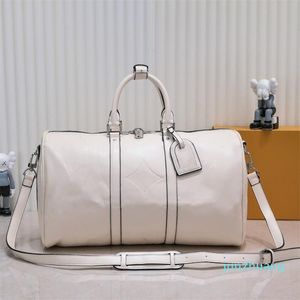 Designers Fashion Duffel Bags Men Female Travel Bags Embossing Leather Handbags Large Capacity Holdall Carry Luggage Weekender Bag