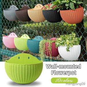 Planters POTS HALV RUNT VÄGG MOMST FLOWERPOT GARDEN Patio Plastvägg Hängande planterkorg R230620