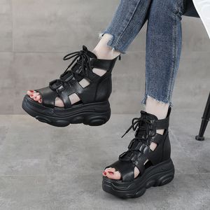 Rindsleder-Schrägabsatz mit dicken Sohlen, römische Schuhe, Leder, Retro-Sandalen, 2023 Sommer, trendige Fischmaul-High-Top-Schuhe, Damen-Sandale