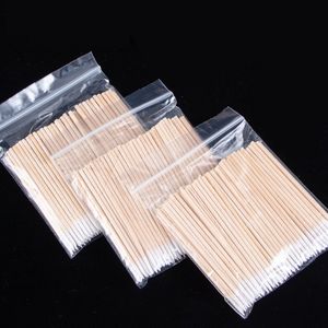 Tamponi di cotone 500 pezzi Bastoncino di legno per pulizia delle orecchie Sopracciglio Labbra Eyeliner Tatuaggio Trucco Strumenti cosmetici Gioielli Bastoncini puliti Boccioli 230619