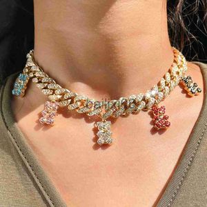 Pendant Necklaces Hip Hop Personality Gold Color Cuban Link Chain Neckle for Women Girl Iced Out Crystal rylic Bear Pendant Neckle Jewelry J230620