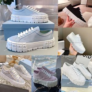 Designer shoes Women Nylon Casual Shoes Gabardine Classic Canvas Sneakers Lady Stylist Trainers Fashion Platform Shoe Box