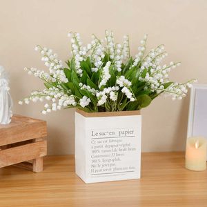 Torkade blommor 6st White Bellflower Artificial Lily Valley Flower for Home Garden Decoration Wedding Party Bride Bouquet Fake Plant