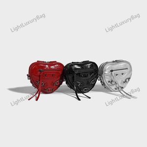 Designer Le Cagole Heart Mini Handtasche aus feinem Schafsleder, Unterarmtasche, Damen-Umhängetasche, Motorrad-Liebestasche, Damenmode, kleine Umhängetasche