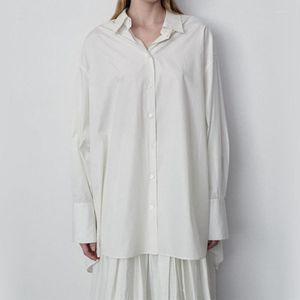 Kvinnors blusar Kvinnor Single Breasted White Shirt Silhuett Cotton Löst Turn-Down Collar Chemise Lång ärm Blus för kvinnlig 2023 Autumn