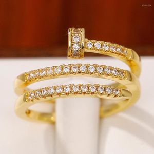 Cluster Rings 2023 Fashion 18K Yellow Gold Color Con Bling Cubic Zirconia Women Engagement Jewelry Wedding Anello ridimensionabile