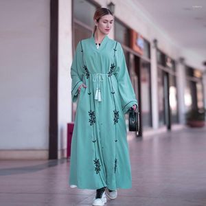 Etniska kläder Elegant Muslim Kimonos Abaya Turkiet klänning för kvinnor Islam Broderi Tassels Design Robe Marockan Party Caftan Turkish