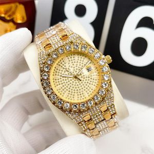 Full Diamond Mens Watches Fashion Design Iced Out Quartz Movement Watch for Men Colorful Stone Splash Waterproof Shinny Under Ligh174q