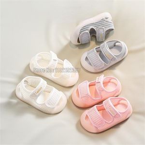 Sandálias First Walkers para bebês de verão meninas meninos respirável cor sólida solado macio antiderrapante moda infantil tênis infantil sapatos 230620